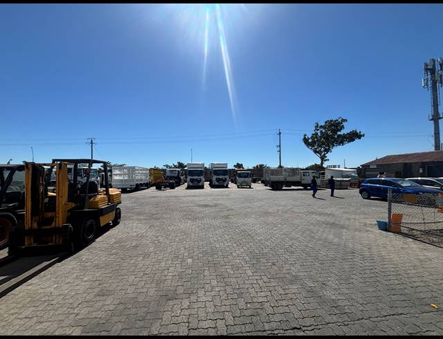 2,000M² WAREHOUSE TO LET IN BLACKHEATH INDUSTRIAL